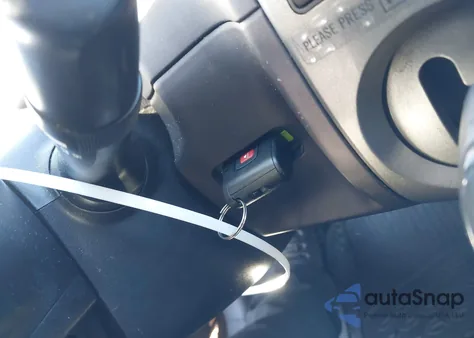 2004 Toyota Prius from USA, damaged, VIN JTDKB22U740070003